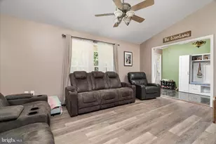 118 McGill Dr, Gerrardstown, WV 25420 - Photo 6