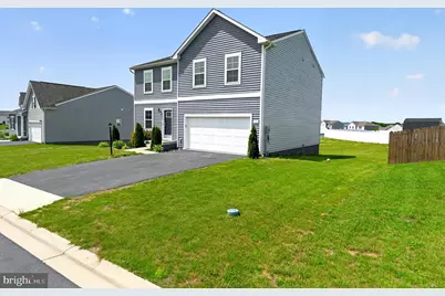 38 Wigeon Court, Bunker Hill, WV 25413 - Photo 2