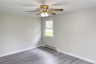98 Grimes Dr, Martinsburg, WV 25403 - Photo 10