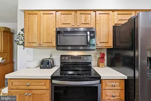 2277 Greensburg Rd, Martinsburg, WV 25404 - Photo 10