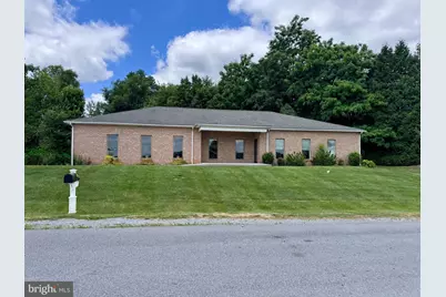 25 Crimson Circle #SUITE B, Martinsburg, WV 25403 - Photo 2