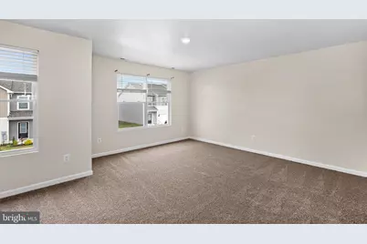 112 Cramsford Street, Falling Waters, WV 25419 - Photo 18