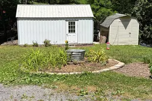 204 Raccoon Ln, Gerrardstown, WV 25420 - Photo 6