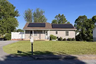 271 Mimosa Dr, Martinsburg, WV 25404 - Photo 1