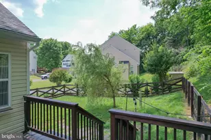 1704 Memorial Park Ave, Martinsburg, WV 25401 - Photo 4