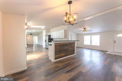 453 Royal Crest Drive, Martinsburg, WV 25401 - Photo 8