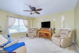 73 Paragon Dr, Bunker Hill, WV 25413 - Photo 10