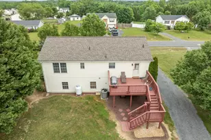 73 Paragon Dr, Bunker Hill, WV 25413 - Photo 6