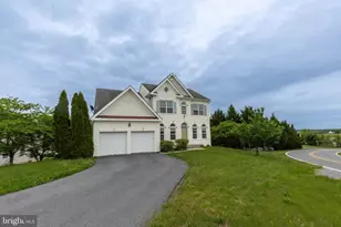 391 Sheerer Dr, Martinsburg, WV 25404 - Photo 4