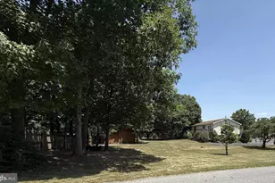 21 Coolidge Dr, Inwood, WV 25428 - Photo 8