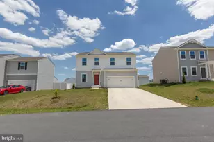 37 Diving Scaup Rd, Hedgesville, WV 25427 - Photo 2