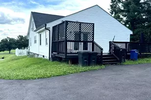 7865 Hedgesville Rd, Hedgesville, WV 25427 - Photo 2