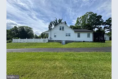 7865 Hedgesville Road, Hedgesville, WV 25427 - Photo 10