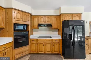 903 Colston Dr, Falling Waters, WV 25419 - Photo 12