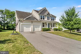 788 Rivanna Run, Falling Waters, WV 25419 - Photo 2