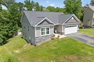 463 Executive Way, Hedgesville, WV 25427 - Photo 18