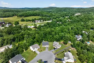 463 Executive Way, Hedgesville, WV 25427 - Photo 16
