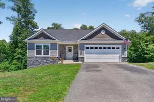 463 Executive Way, Hedgesville, WV 25427 - Photo 22