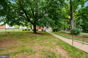 310 W Burke St, Martinsburg, WV 25401 - Photo 46