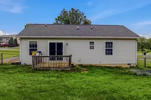 18 Pacific Blvd, Hedgesville, WV 25427 - Photo 16
