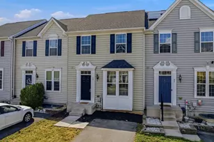 19 Ontario Dr, Falling Waters, WV 25419 - Photo 2
