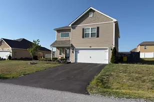 58 Sargent Ln, Martinsburg, WV 25401 - Photo 4