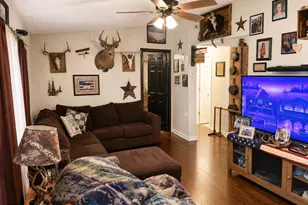 70 Vaquero Dr, Martinsburg, WV 25403 - Photo 2