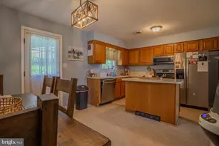168 Dexter Dr, Martinsburg, WV 25405 - Photo 8