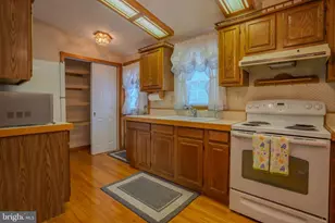116 Marikay Ct, Bunker Hill, WV 25413 - Photo 2