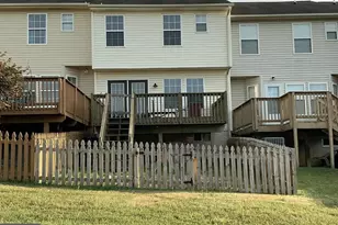 100 Quince Tree Dr, Martinsburg, WV 25403 - Photo 4