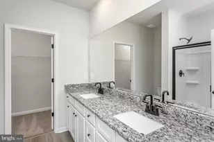 33 Brompton St, Falling Waters, WV 25419 - Photo 8