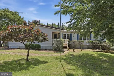 136 Snooks Lane, Martinsburg, WV 25405 - Photo 2