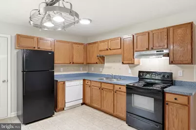 42 Pacific Boulevard, Hedgesville, WV 25427 - Photo 6