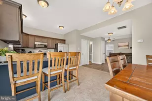 171 Continental Dr, Bunker Hill, WV 25413 - Photo 8