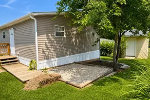 391 Fancy Filly Cir, Martinsburg, WV 25403 - Photo 14