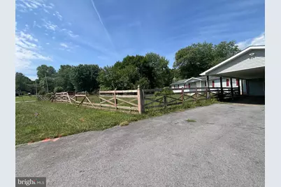 23 Shumack Court, Bunker Hill, WV 25413 - Photo 2