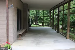 957 Butlers Chapel Rd, Martinsburg, WV 25403 - Photo 6