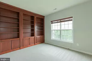 305 Lewisburg Ln, Martinsburg, WV 25403 - Photo 14