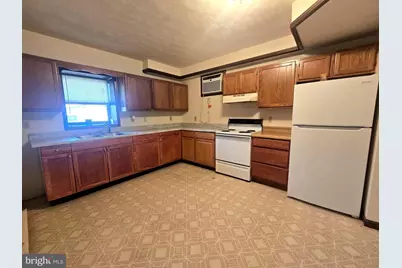 7991 Williamsport Pike #2, Falling Waters, WV 25419 - Photo 6