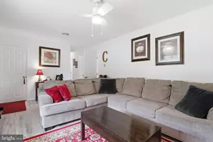 102 Wishbone Cir, Hedgesville, WV 25427 - Photo 4