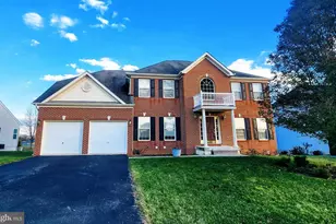 21 Backing Cir, Martinsburg, WV 25403 - Photo 1