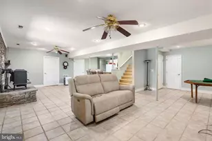 695 Vulpine Dr, Gerrardstown, WV 25420 - Photo 30