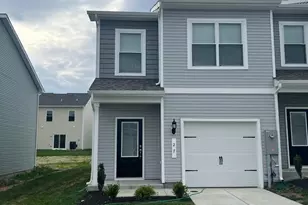 27 Cramsford St, Falling Waters, WV 25419 - Photo 2