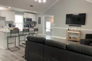 522 W King St, Martinsburg, WV 25401 - Photo 6