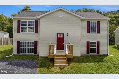 77 Eisenhower Circle, Inwood, WV 25428 - Photo 1