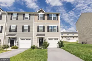 39 Wiggles Ct, Martinsburg, WV 25403 - Photo 4