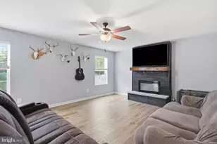 114 Belmont Pl, Falling Waters, WV 25419 - Photo 12