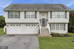 30 Gordon Dr, Hedgesville, WV 25427 - Photo 1