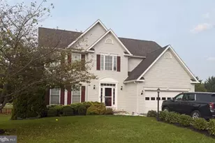 13 Creighton Ct, Martinsburg, WV 25404 - Photo 1