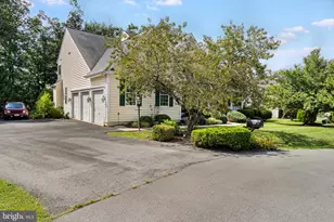 102 Aquifer Dr, Falling Waters, WV 25419 - Photo 6